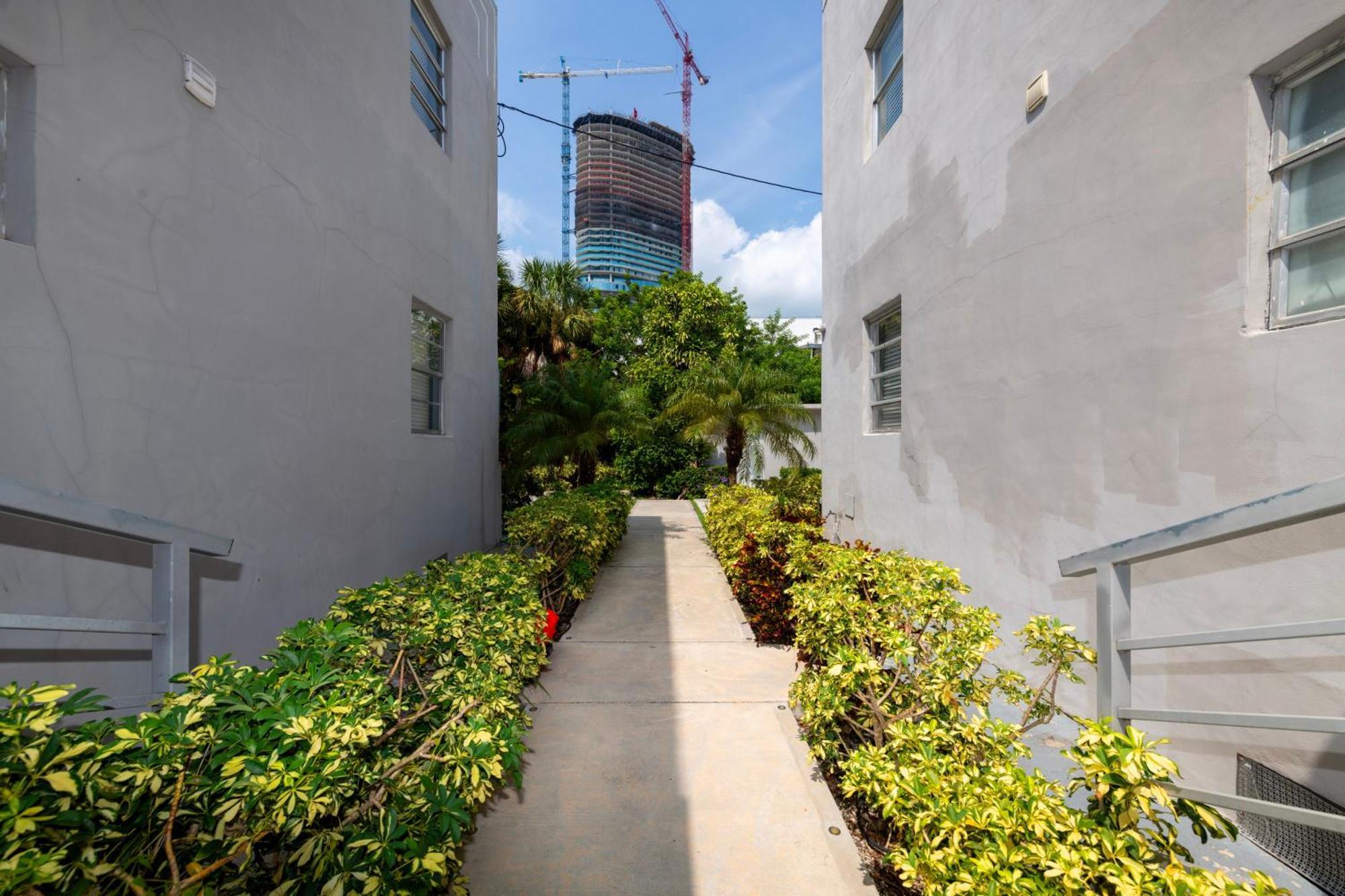 Sunny Days Apartments ميامي بيتش المظهر الخارجي الصورة