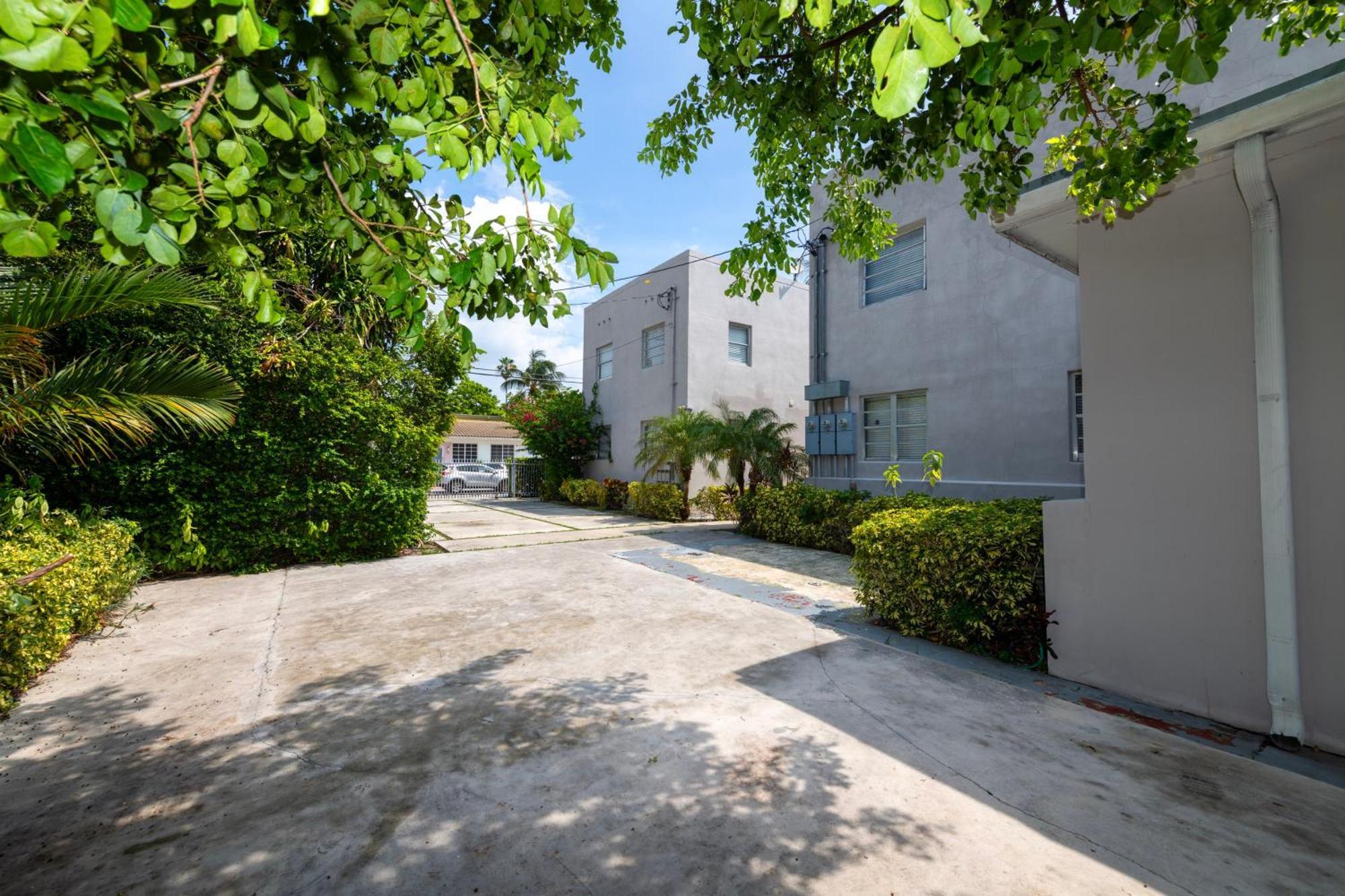 Sunny Days Apartments ميامي بيتش المظهر الخارجي الصورة